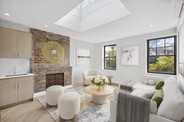 PHA LR_staged2 (1) PHA LR_staged2 (1)